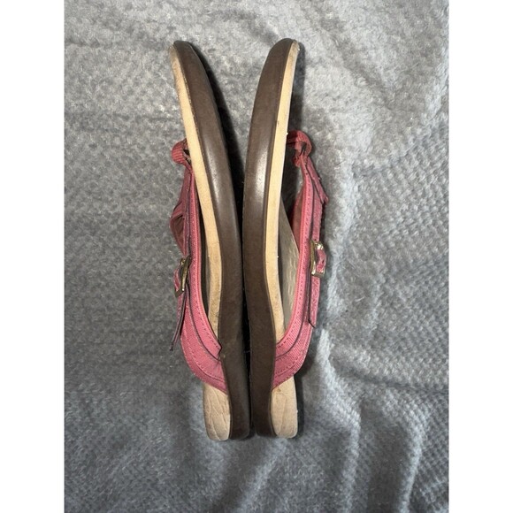 Vionic Red and Tan Sandals - Picture 6 of 12